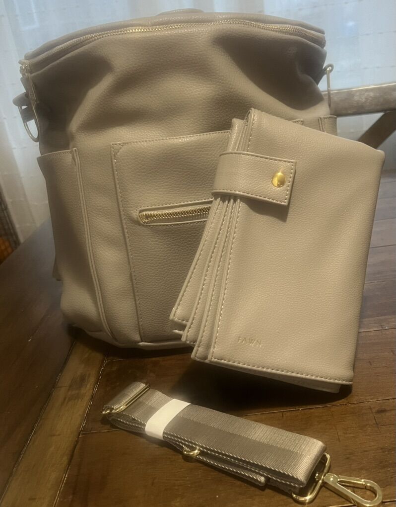 FAWN DESIGN ORIGINAL SIZE IN GRAY