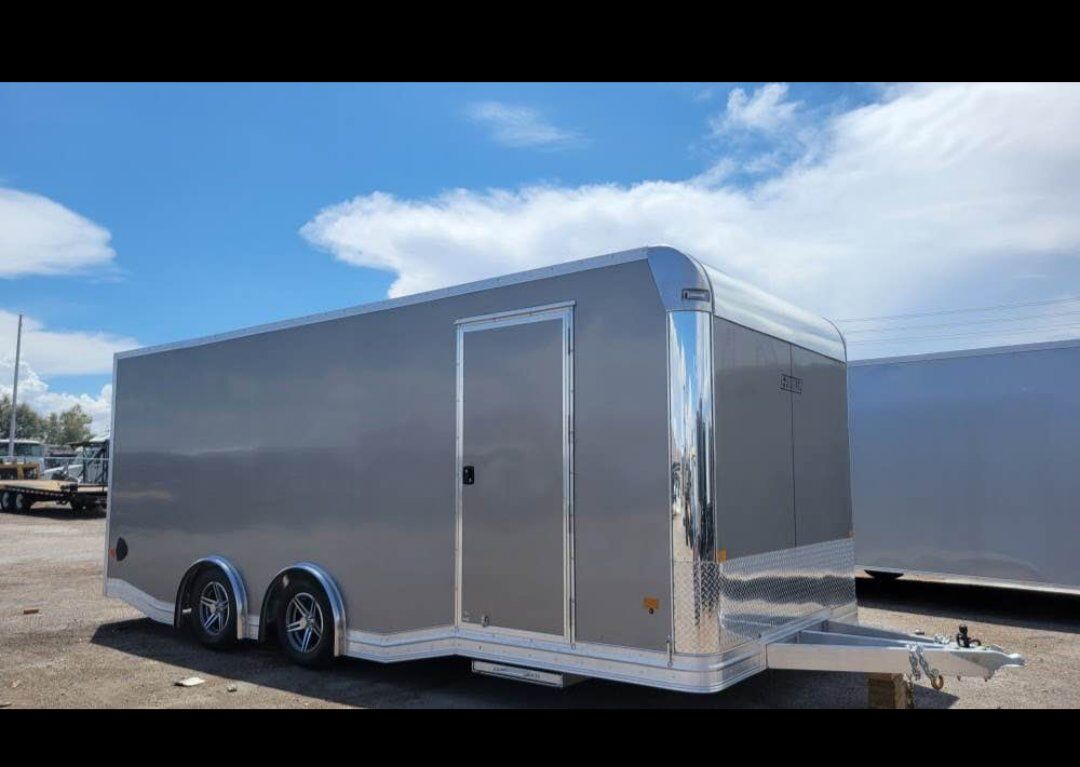 EZ HAULER ENCLOSED TRAILER 8.5X20