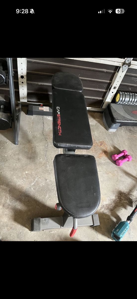 CAP Adjustable Weight Bench