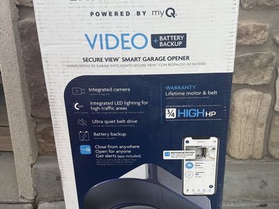 NEW Chamberlin 3/4 HP Smart Belt Garage Door Open w/ Security Camera