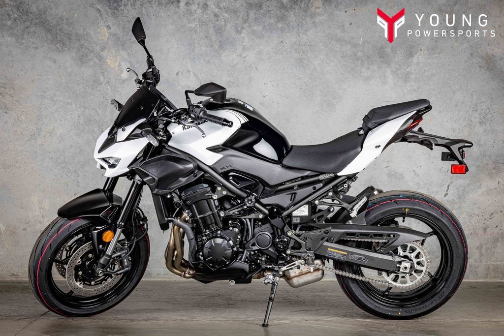 2026 Kawasaki Z900 ABS