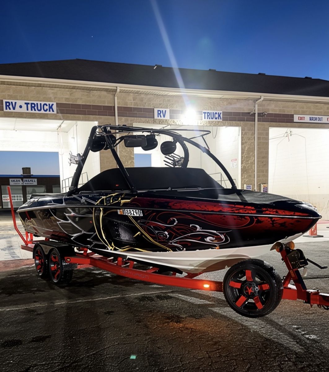 2007 Centurion SV240 Enzo – Switchblade – Surf Ready – 3,500 lb Ballast ((Clean title))