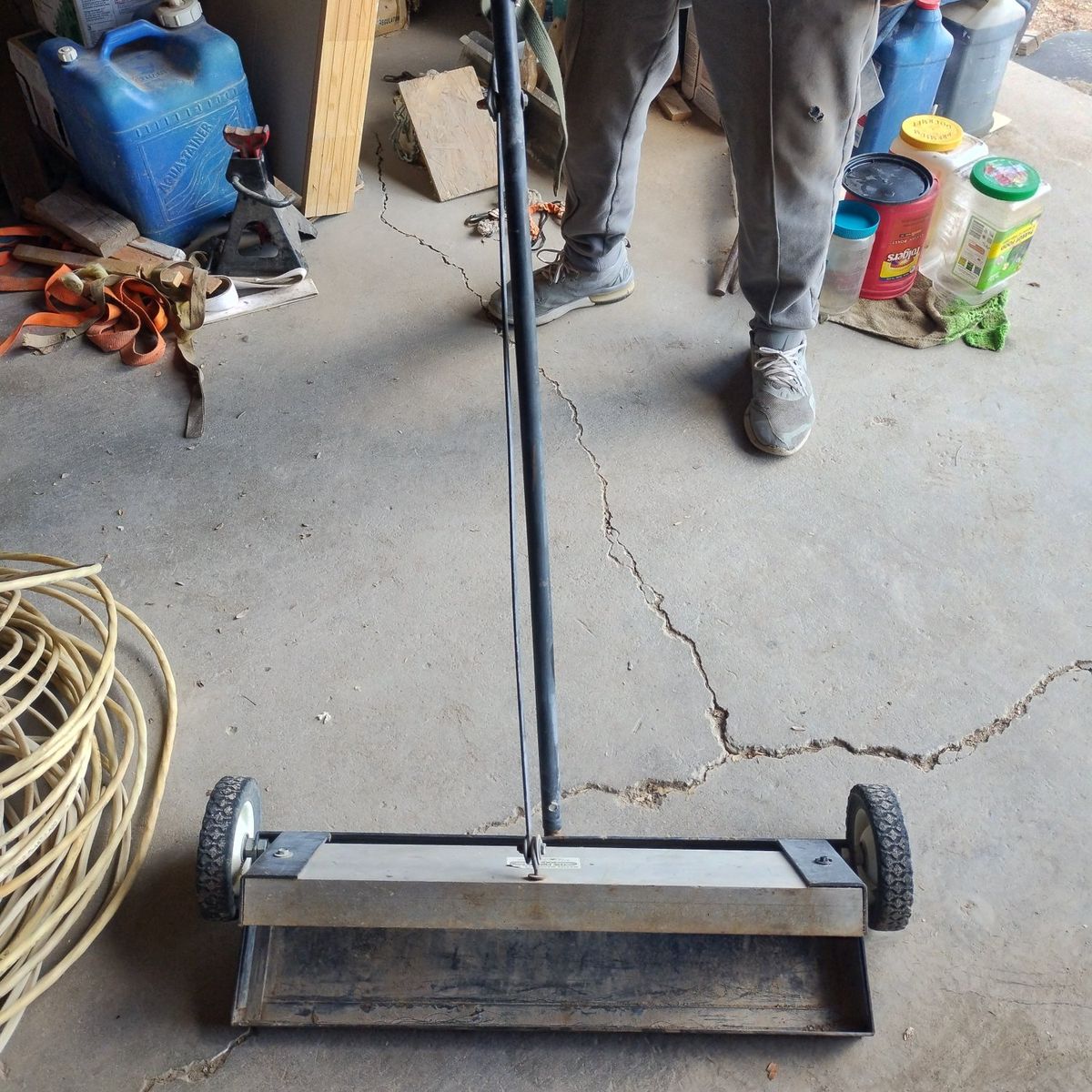 Master Magnet's Inc. Magnet on Wheels