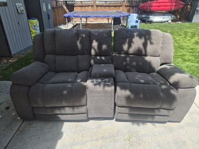 Free reclining love seats