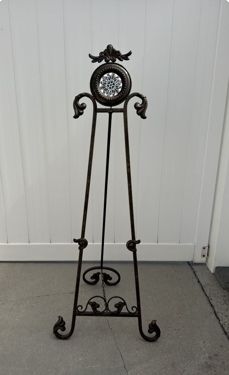 Floor Tall Standing Easel