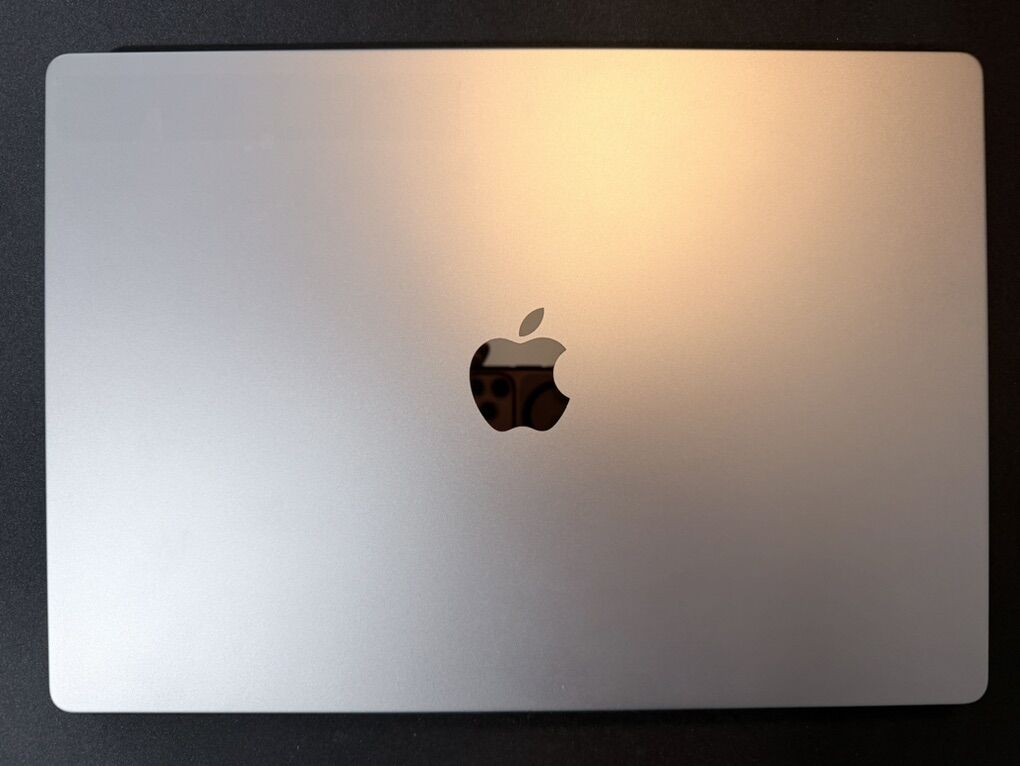 MacBook Pro (16-inch, M1 Pro, 16GB)
