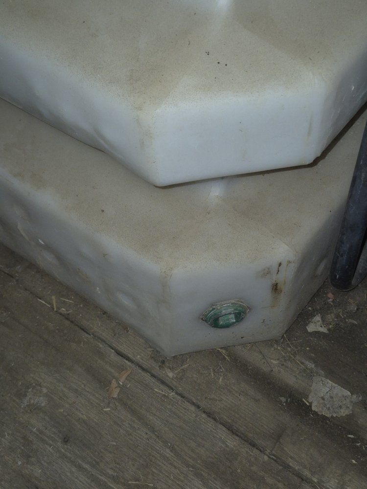 Main image 4