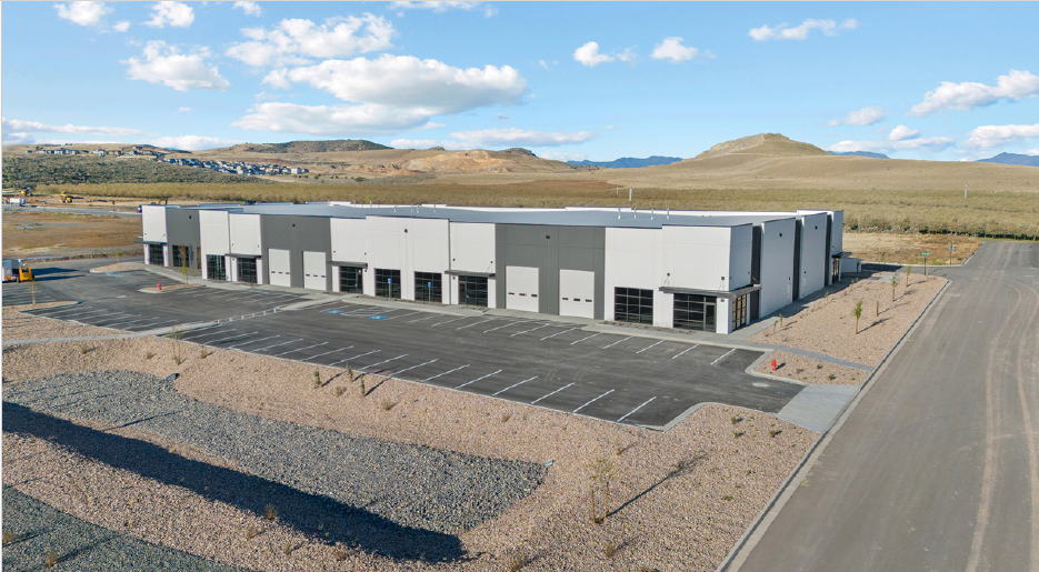 FOR SALE OR LEASE | 3,793 SF - 38,675 SF of Warehouse/Office Space in Santaquin, UT.