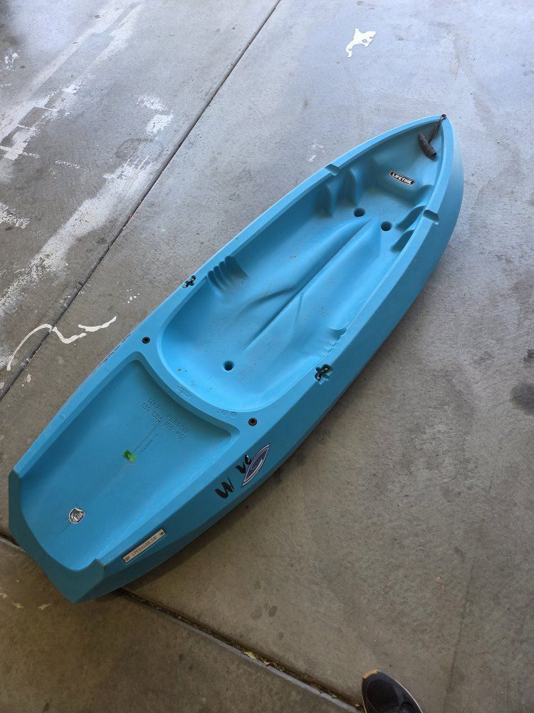 Lifetime Wave Youth Kayak - Blue, Max 140 lbs