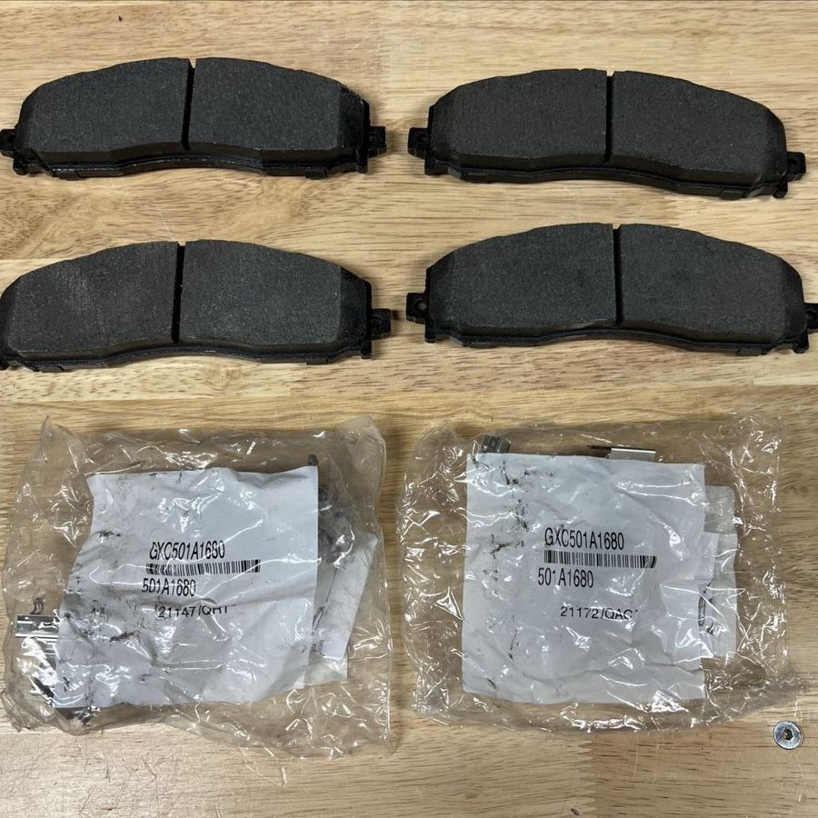 New out of box Ford F-350 2019 Truck Brakes pads