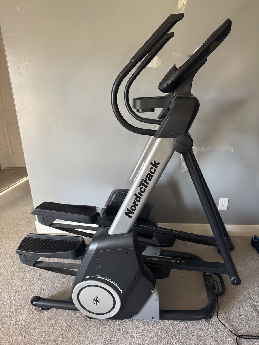 Nordictrack FreeStride Trainer FS10i