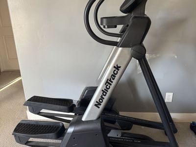 Nordictrack FreeStride Trainer FS10i