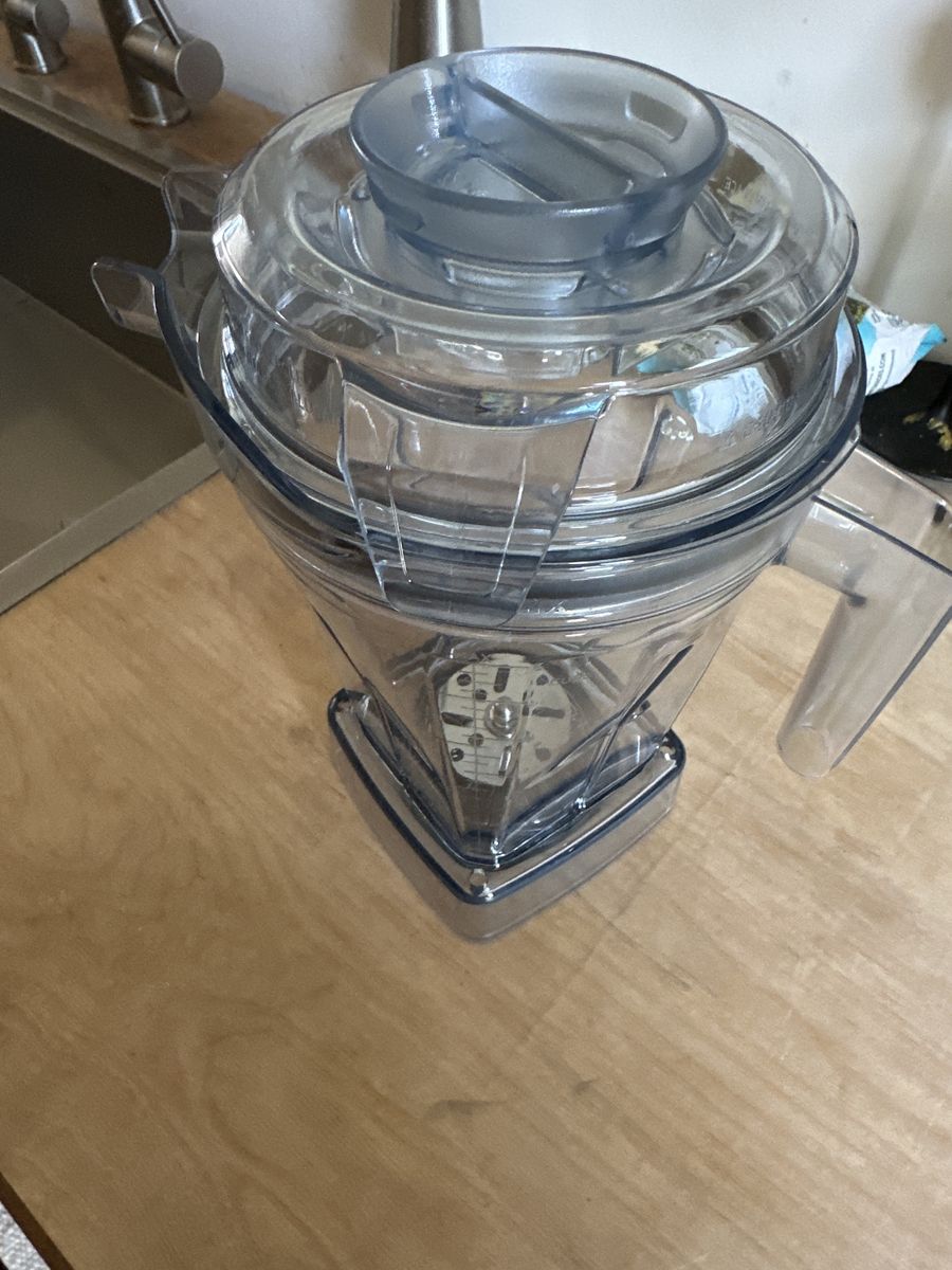 Vitamix aer disc container