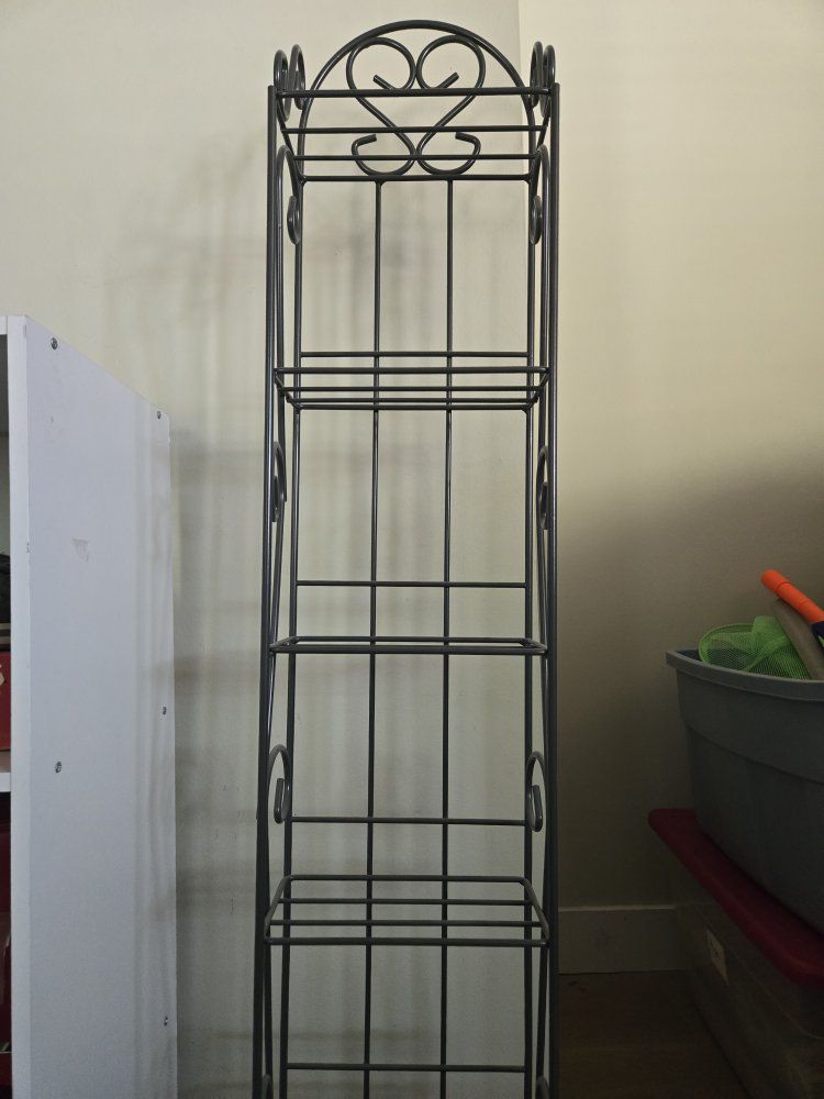 Decorative Black Metal 4-Tier Tall Storage Shelving Unit