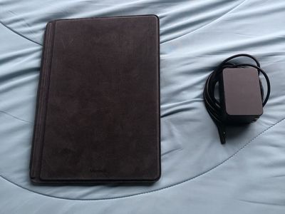 Microsoft Surface Go 128 GB, $100