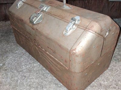 Vintage Simonsen Tackle box W/ all tackle