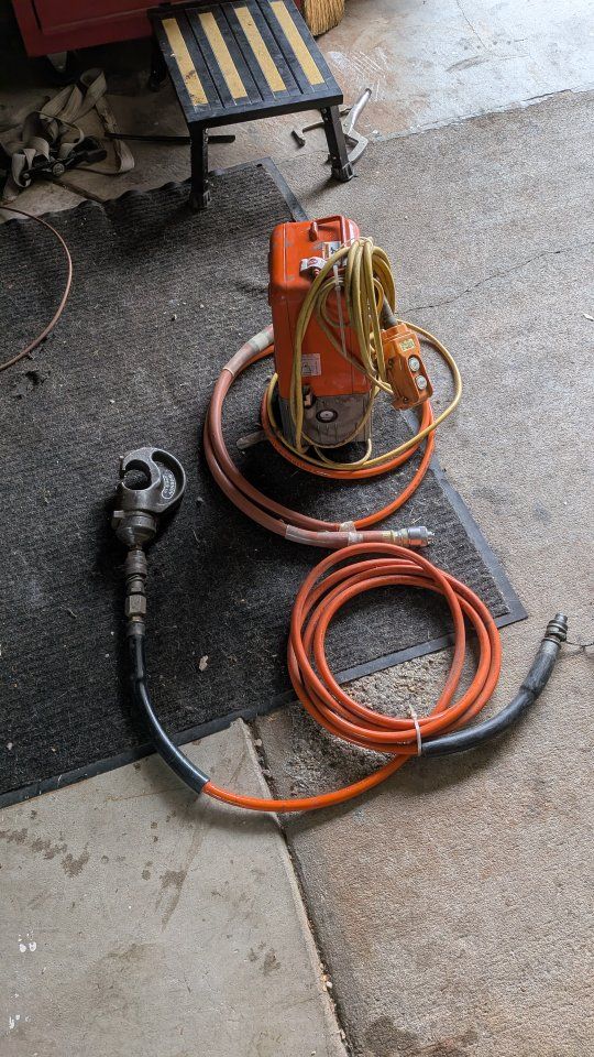 Huskie Tools R-14EF Electric Hydraulic Pump 10,000 PSI 120V