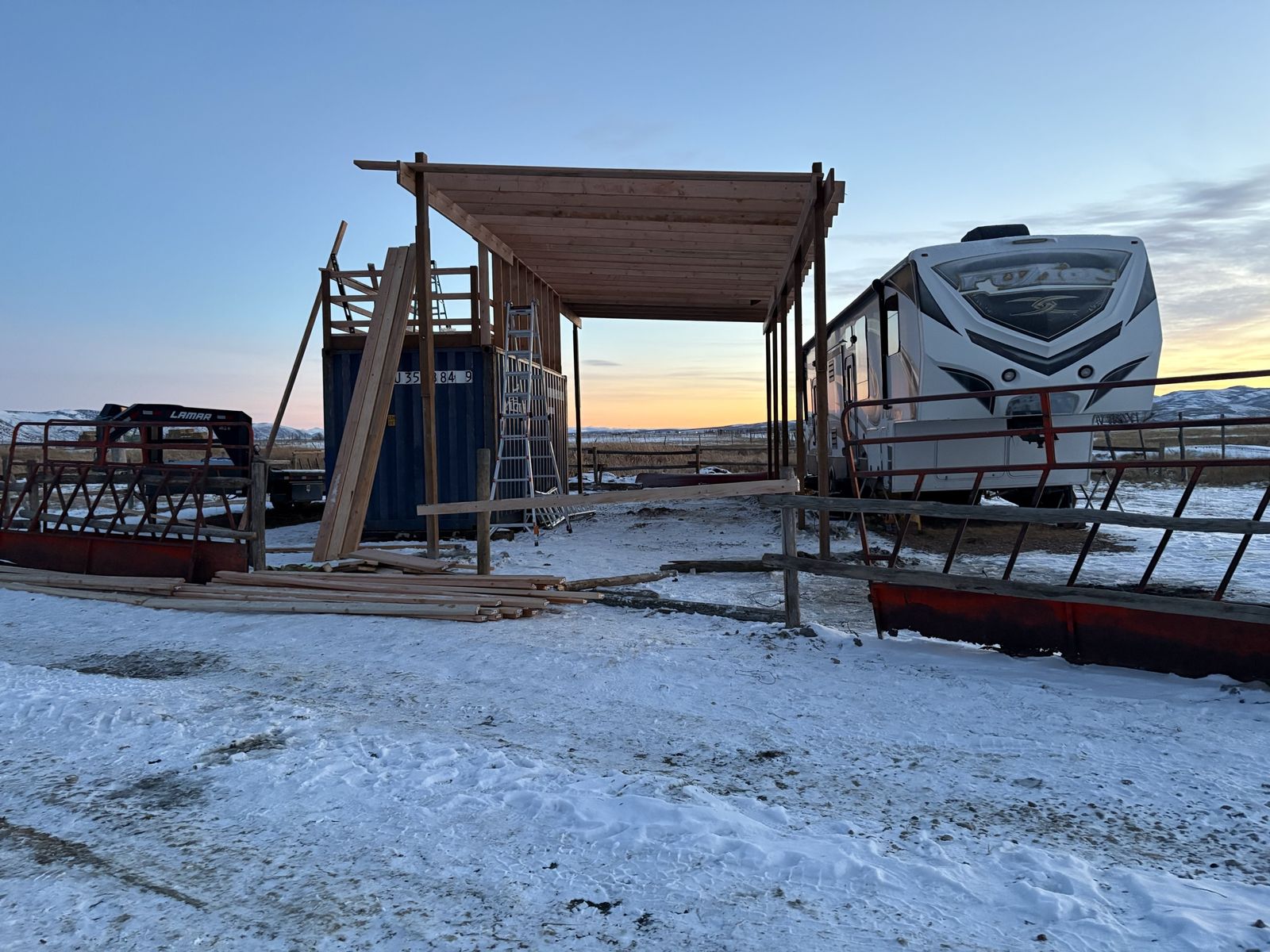 Main image 5