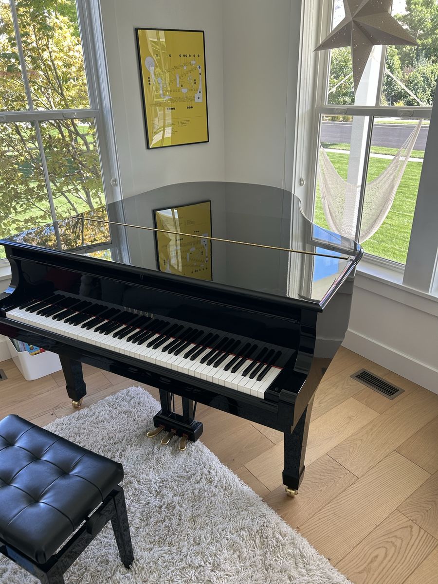 Yamaha C2 Grand Piano