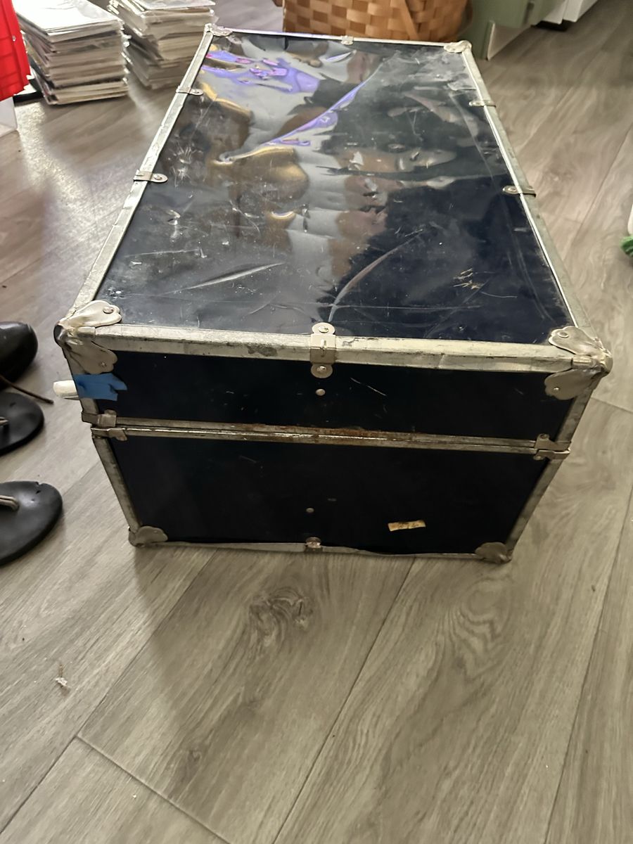 Main image 4