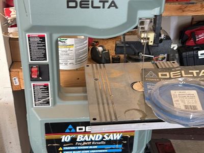 Delta 10 Inch Band Saw with Stand
