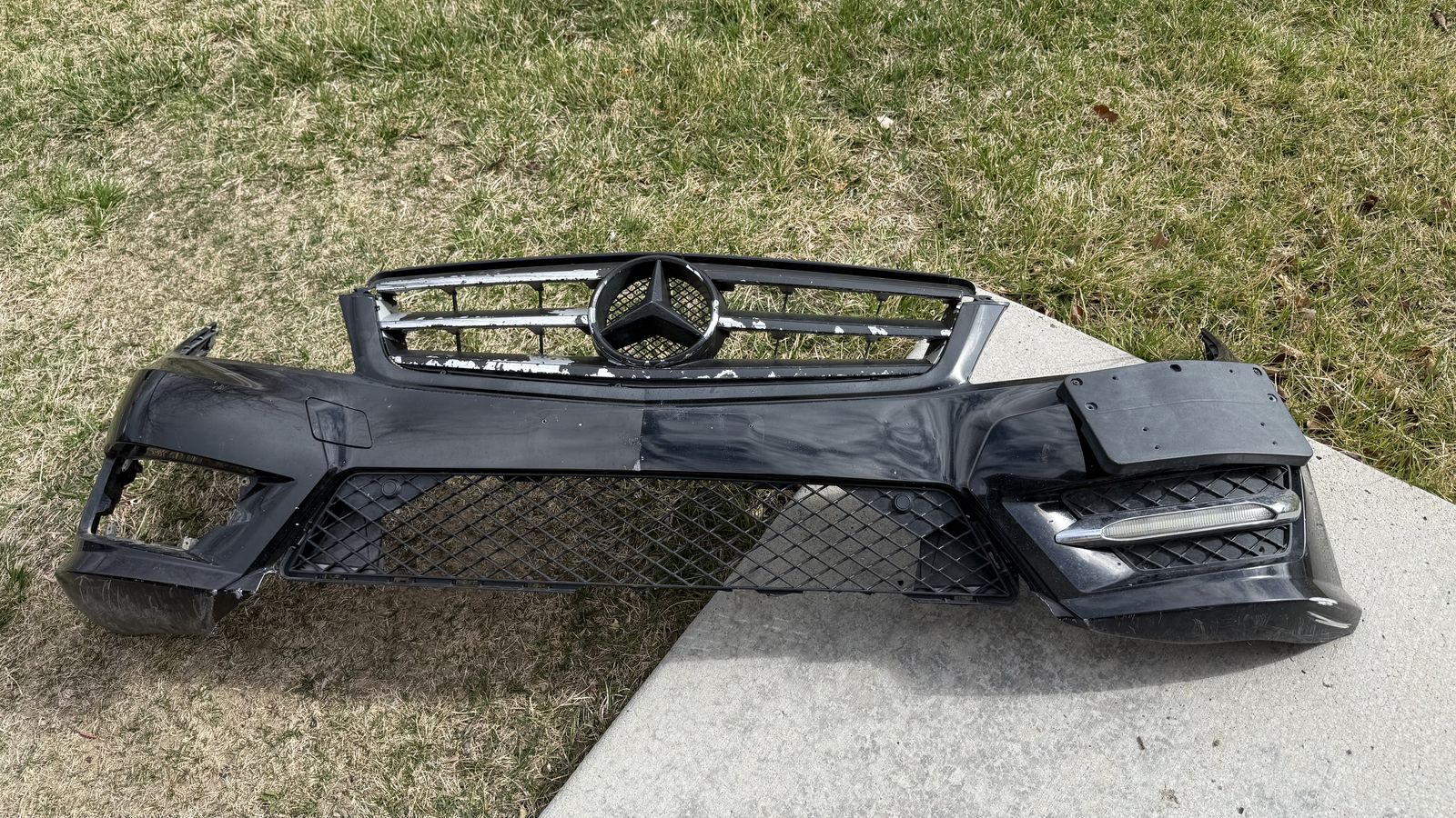 2012 Mercedes C-class Front  Bumper For Parts