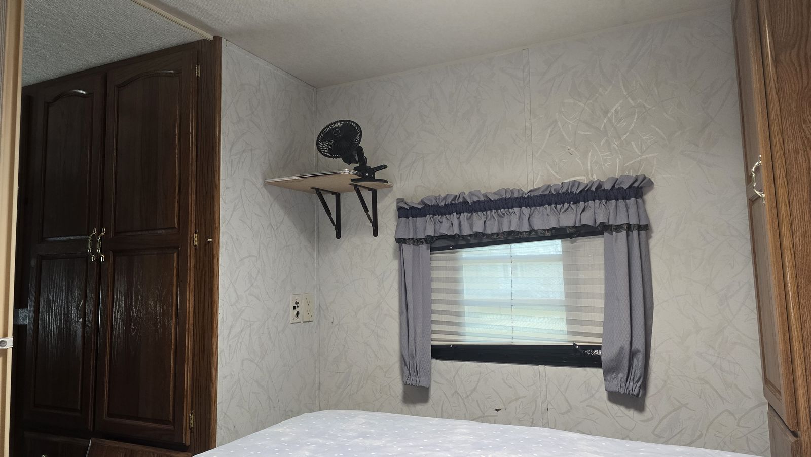 Main image 11