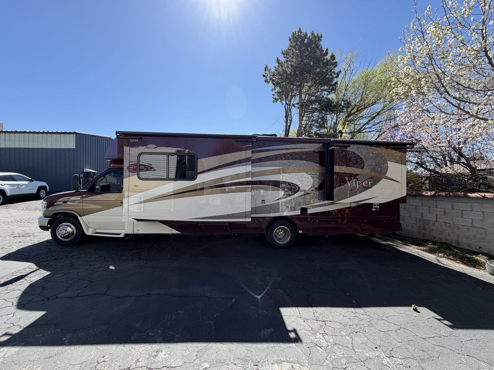 2021 NexuxViper29v Class B+ loaded