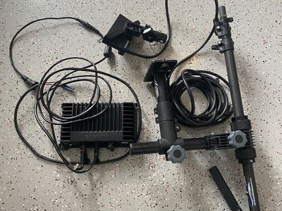 Garmin Livescope Sonar System LV34 with Summit Fishing Mount