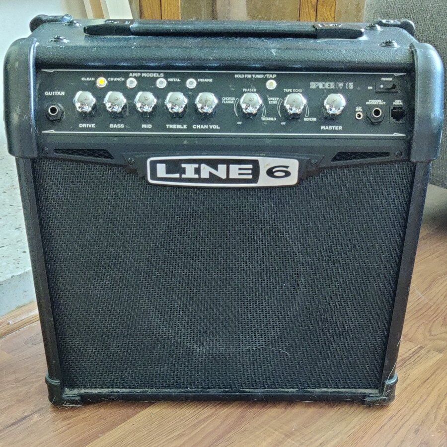 Line 6 Spider IV 15