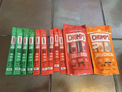 CHOMPS 25 large! 1.15 oz each variety flavors factory sealed (dates + flavors in description)