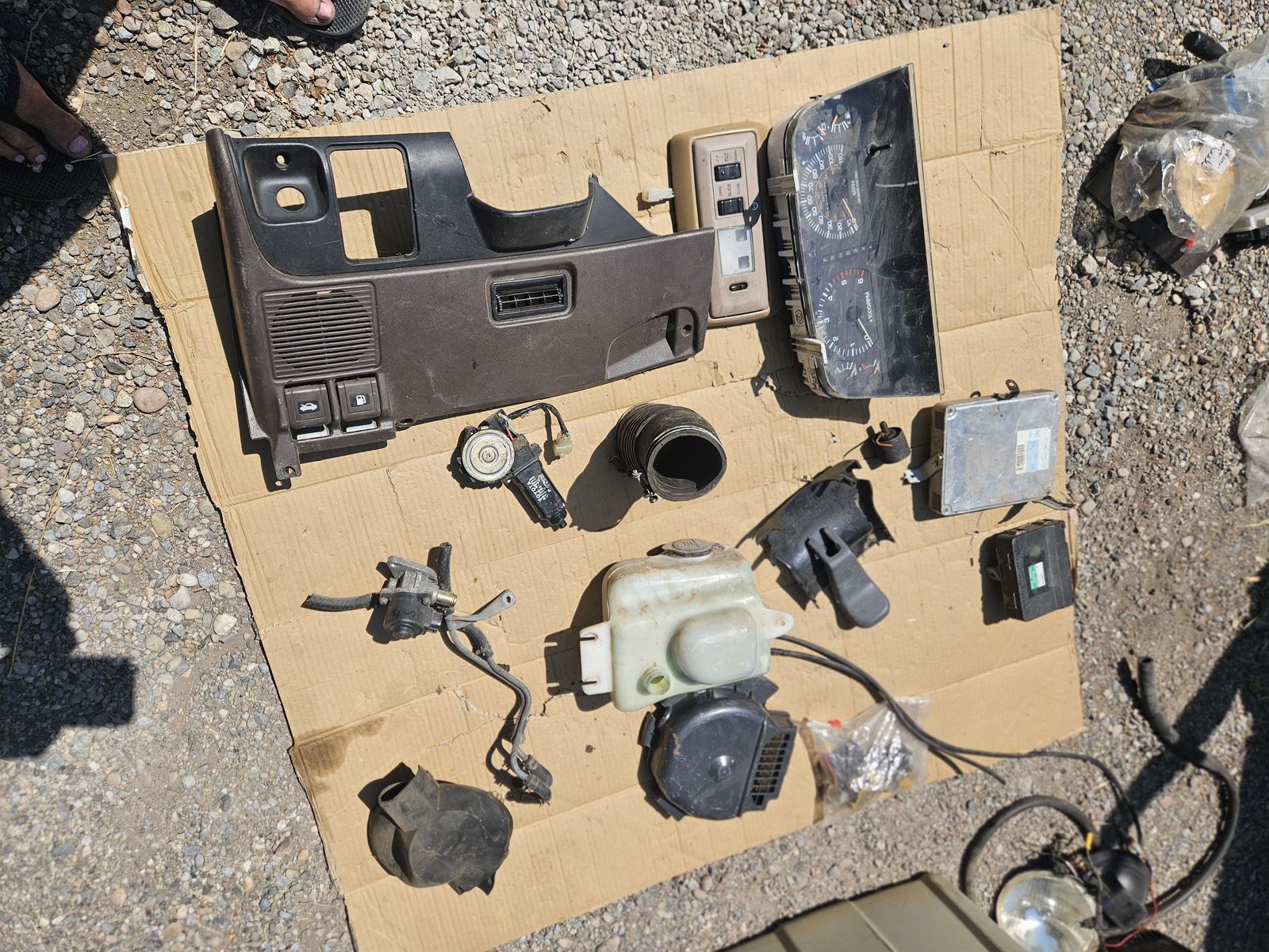 Main image 19