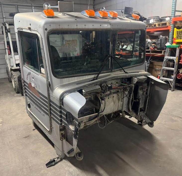 Kenworth W900 Cab Assembly