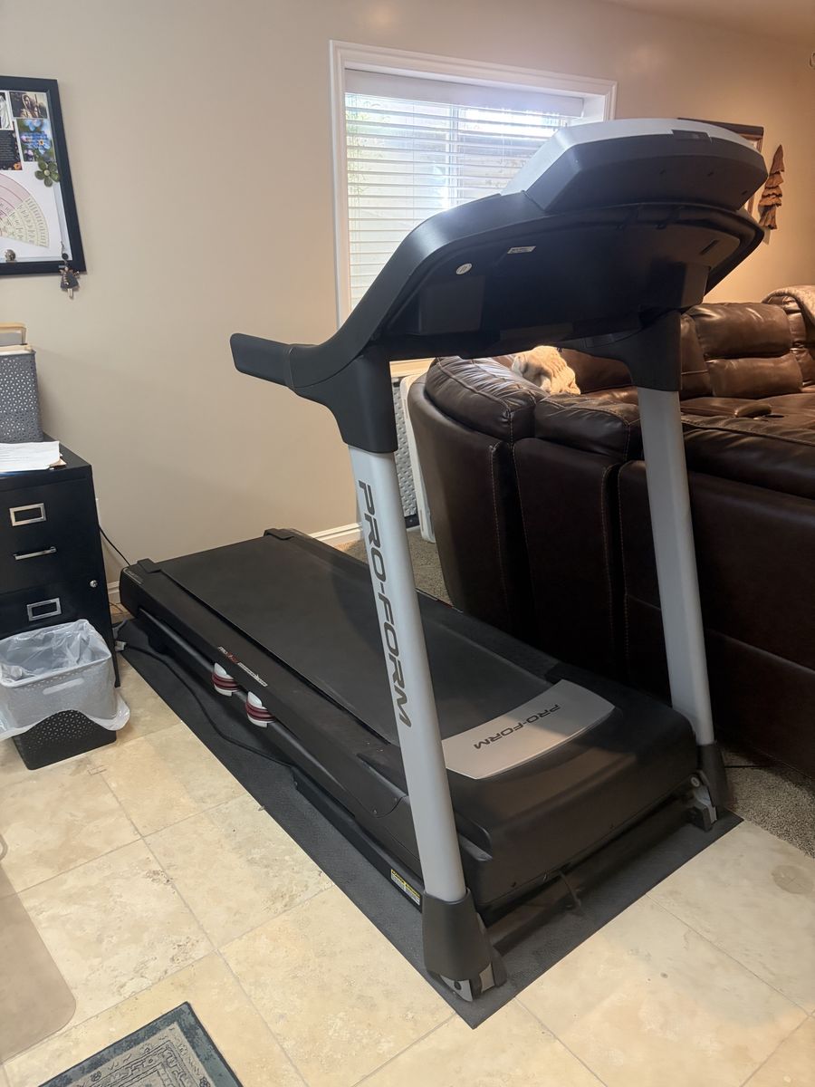 ProForm 11.0 TT Folding Treadmill