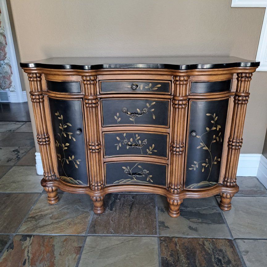Buffet Cabinet / Sideboard