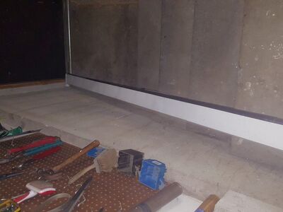 Da-Lite Model C 119" Projector Screen 200 Obo