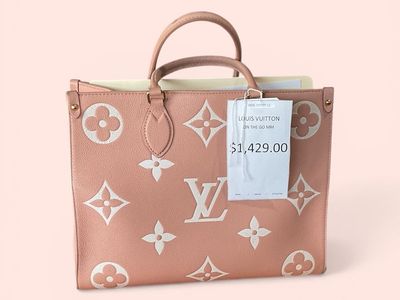 Louis Vuitton On The Go Pink Purse E75010766