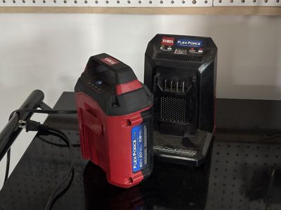 Toro Flexforce Battery + Rapid Charger