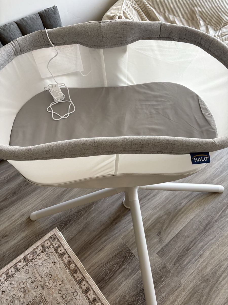 Halo BassiNest Connected Swivel Sleeper 3.0