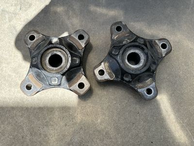 Rzr pro hubs