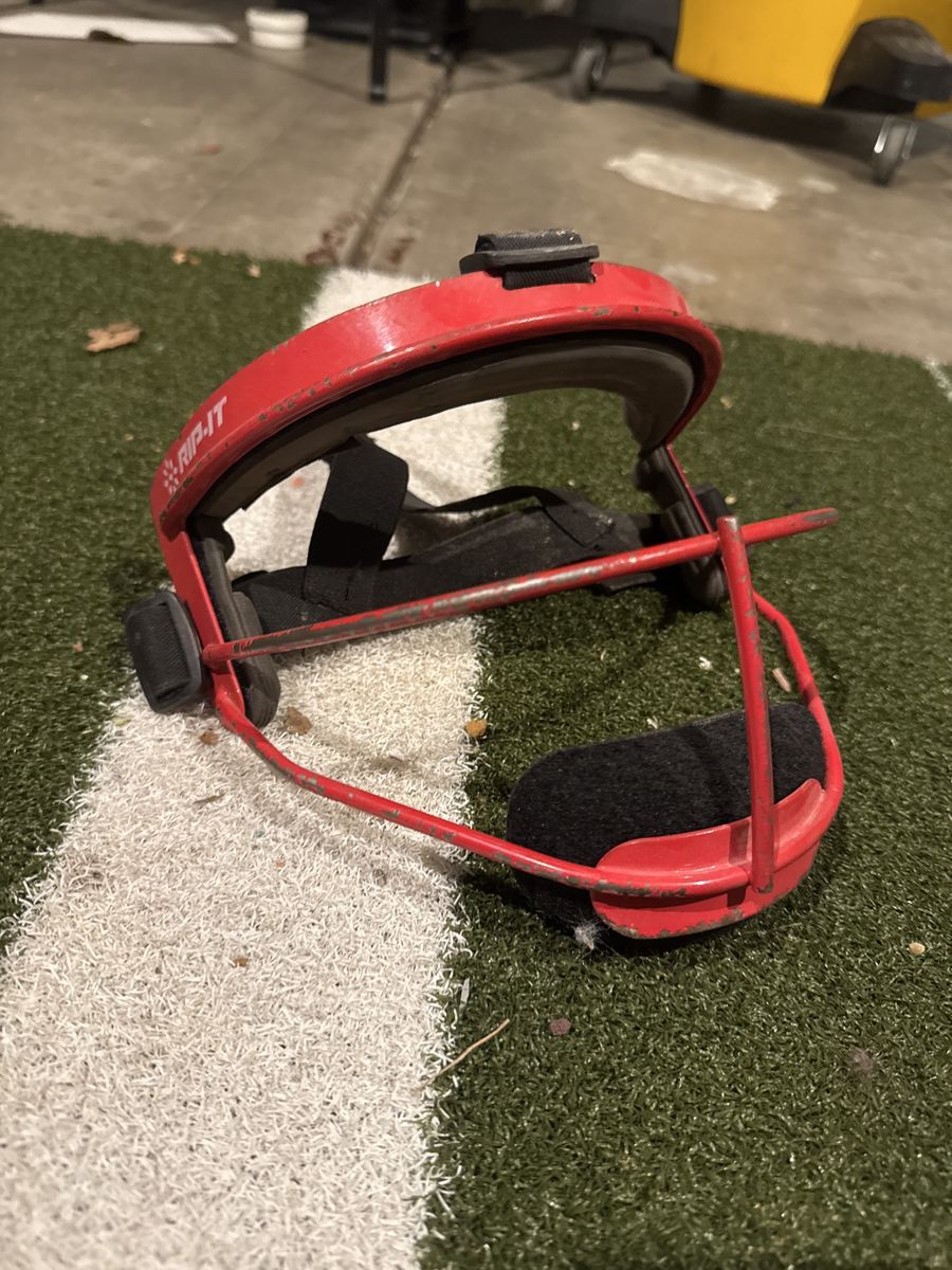 RIP-IT Defensive Softball Face Mask