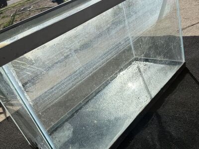 30 Gallon Tall Fish Tank And Substrate