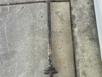 Weight lifting bar