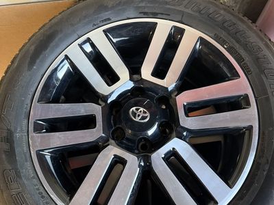 Like new 4runner 4 runner wheels 245 60 20