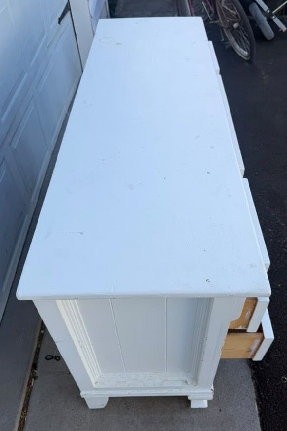 Main image 6