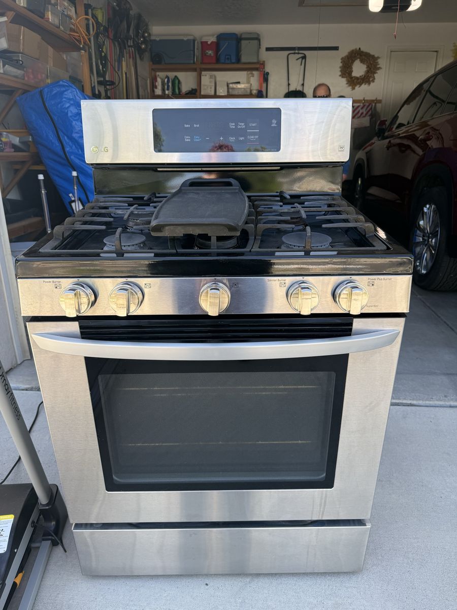 LG Gas Range 5.4 cu. ft. Stainless Steel