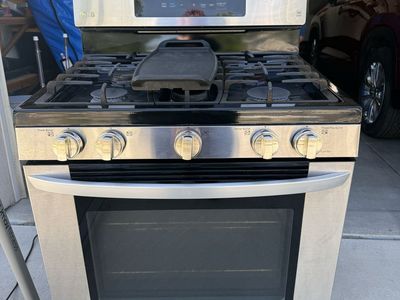 LG Gas Range 5.4 cu. ft. Stainless Steel