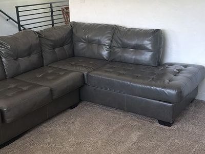 Free sectional