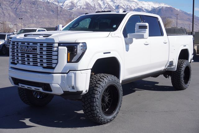 2025 GMC Sierra 3500HD Denali