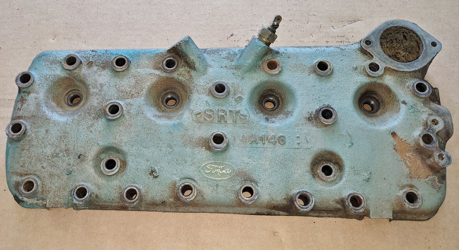 1953 FORD FLATHEAD 8RT CYLINDER HEAD RIGHT 1948-1953 FORD TRUCK CYLINDER HEAD